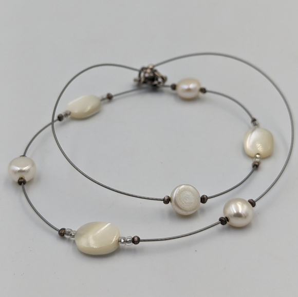 Silpada 925 mother of Pearl Freshwater Pearl floating necklace Guc - Picture 5 of 11